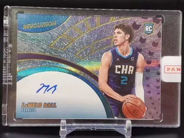 LaMelo Ball 2020-21 Panini Revolution RC Auto Charlotte Hornets RA-LB