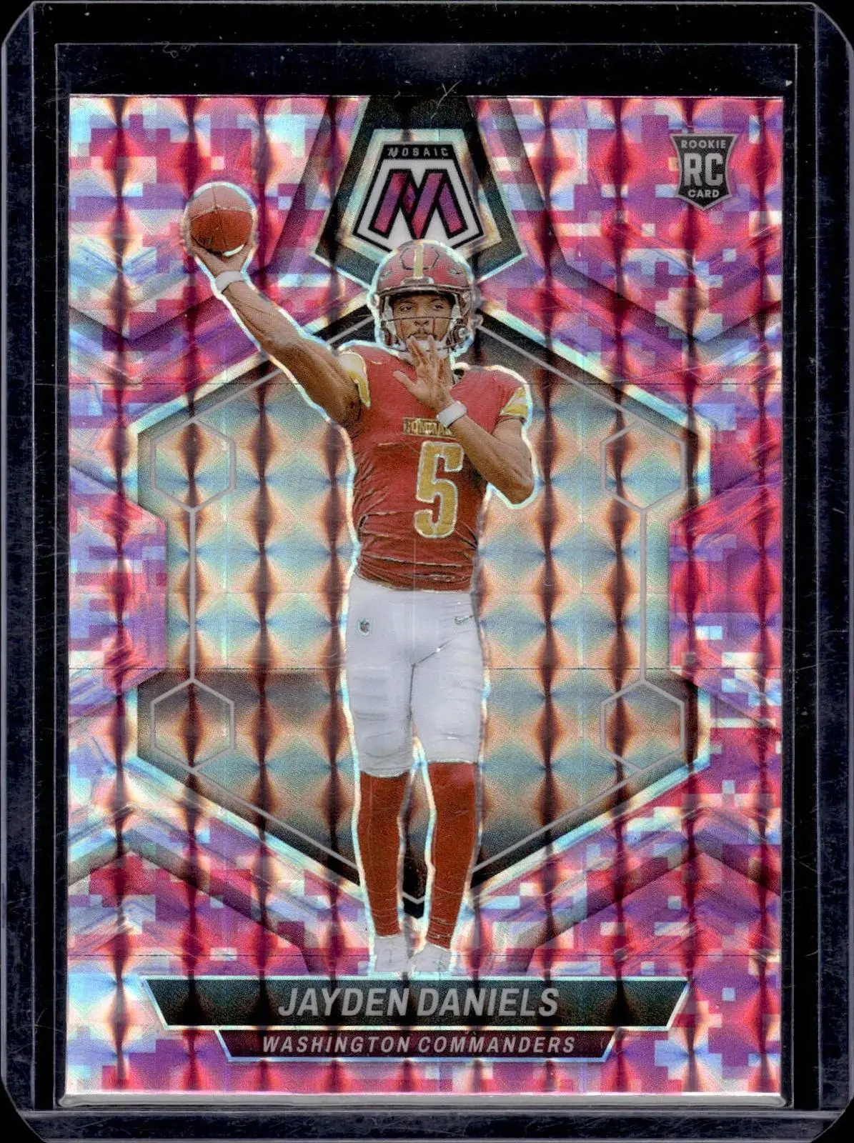 Jayden Daniels 2024 Panini Mosaic RC Camo Pink Washington Commanders 302