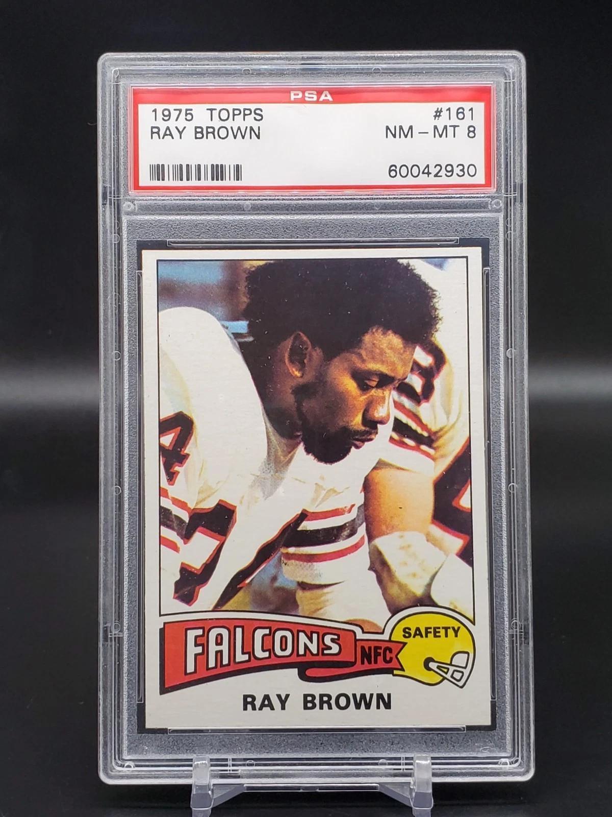 Ray Brown 1975 Topps Atlanta Falcons 161 PSA 8