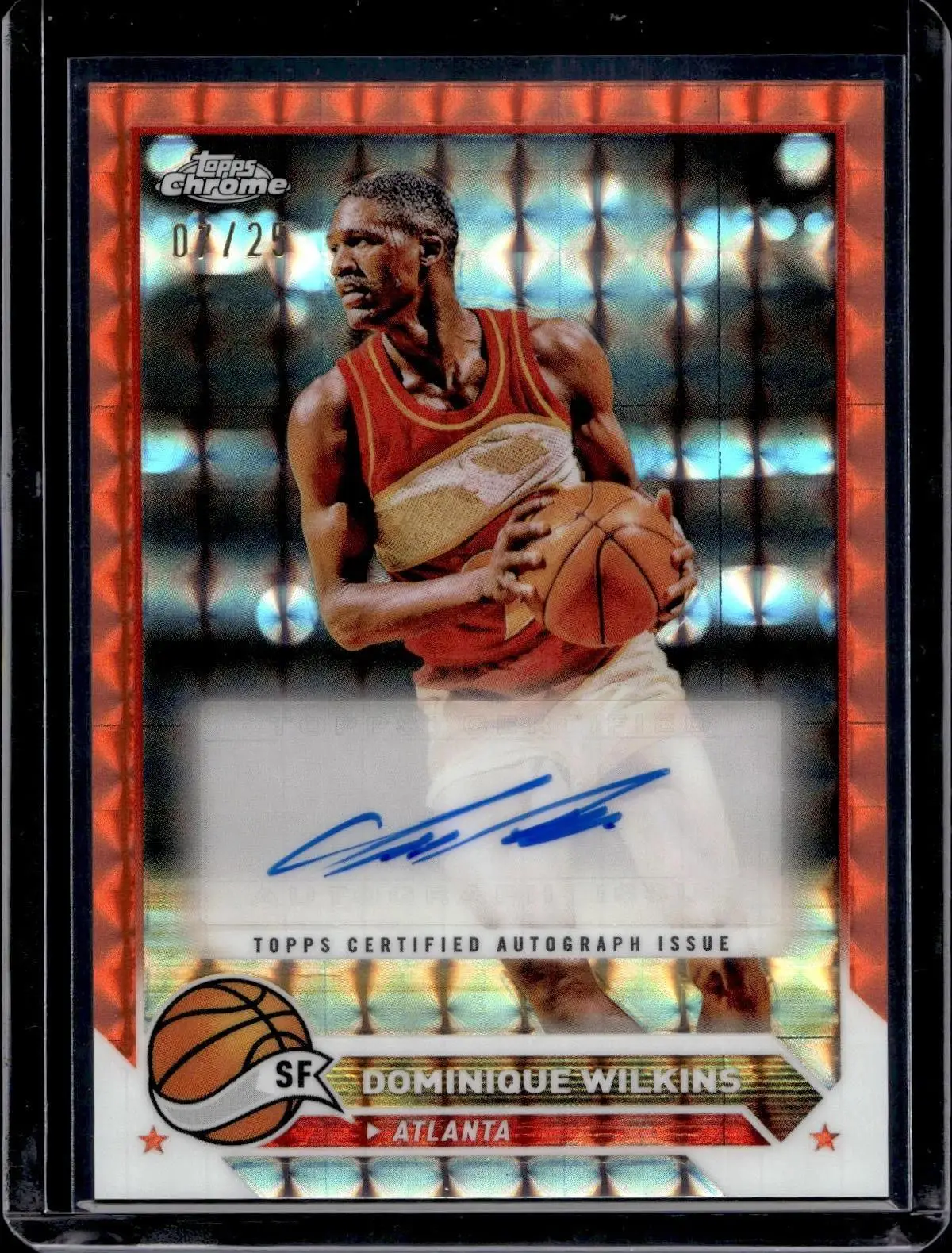 Dominique Wilkins 2023-24 Topps Chrome Orange Geometric Auto /25 Hawks CG-DW