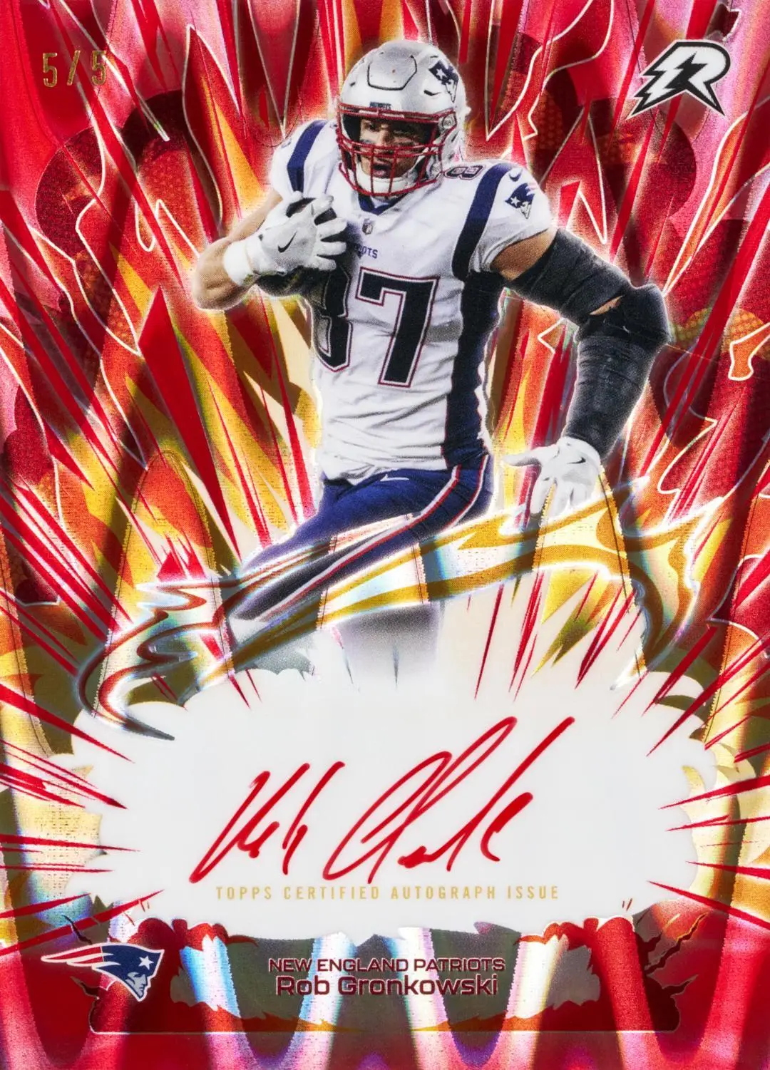 2025 Topps Resurgence Football Hobby Box - Image 15