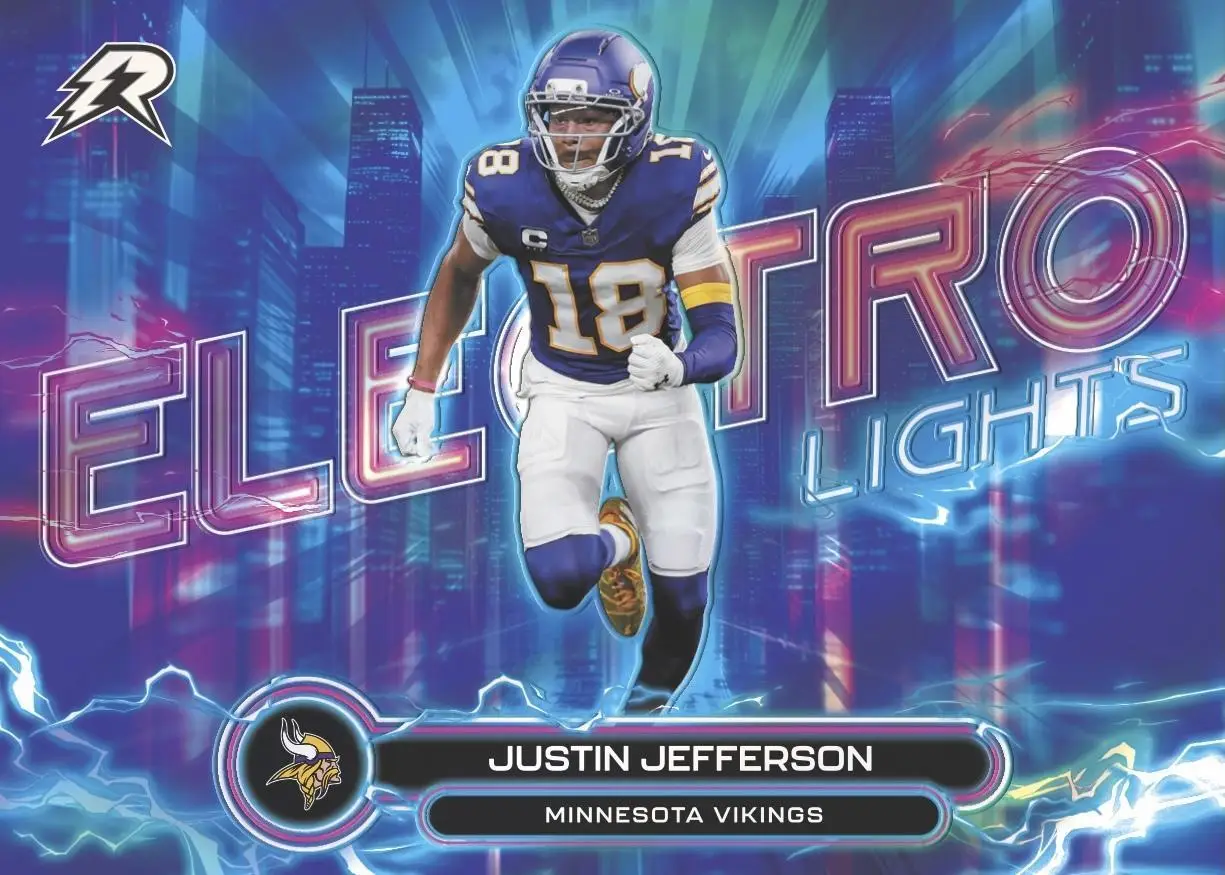 2025 Topps Resurgence Football Hobby Box - Image 3